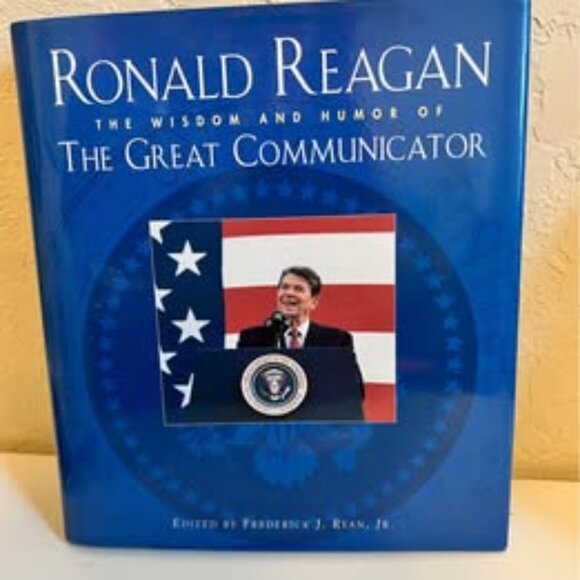 Ronald Reagan The Great‎ Communicator book - Picture 1 of 3